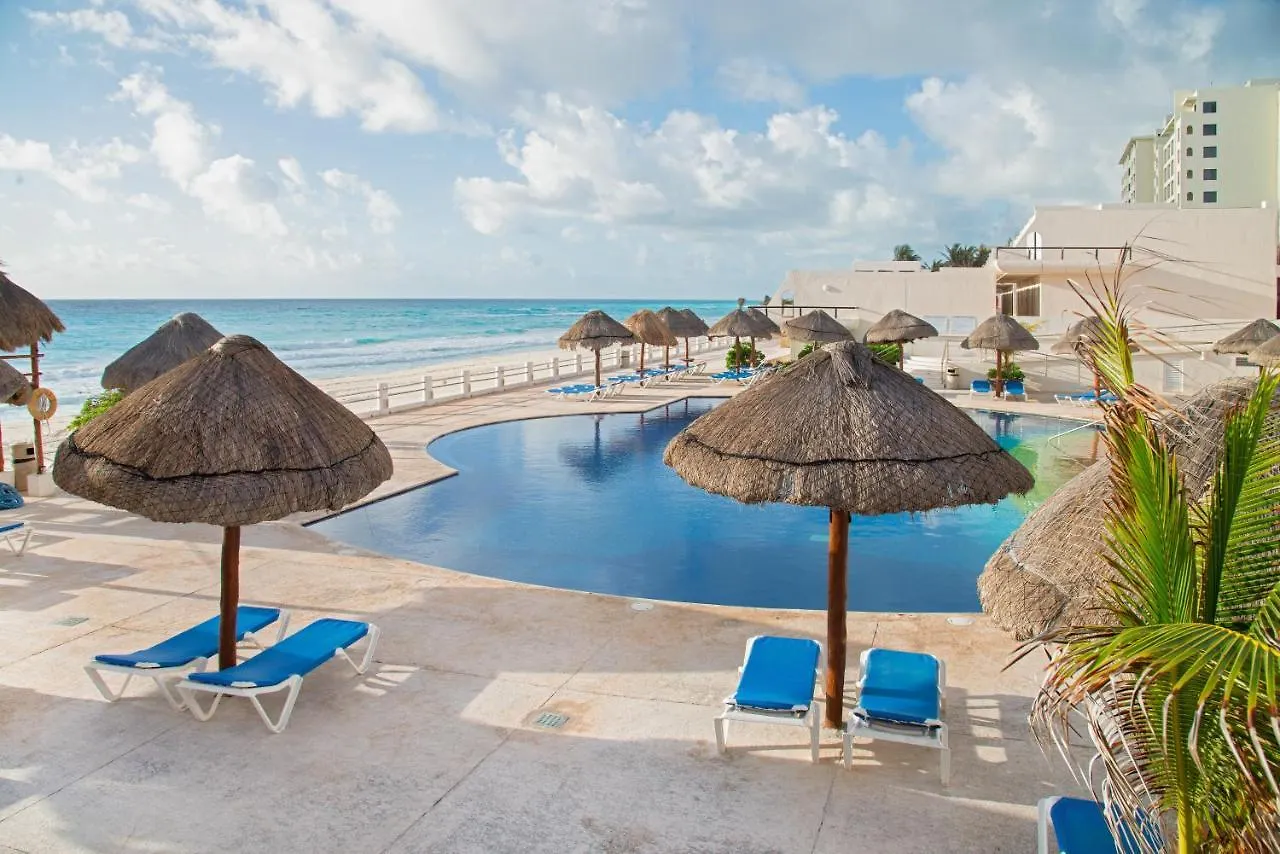 Perfect Vacation Getaway,Ocean View,Wifi, Beach Cancún Apartamento